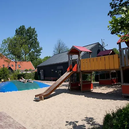 Holiday Cbe4.3 בית נופש
