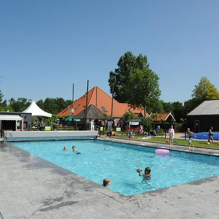 Holiday Cbe4.3 וולסן-זאוד